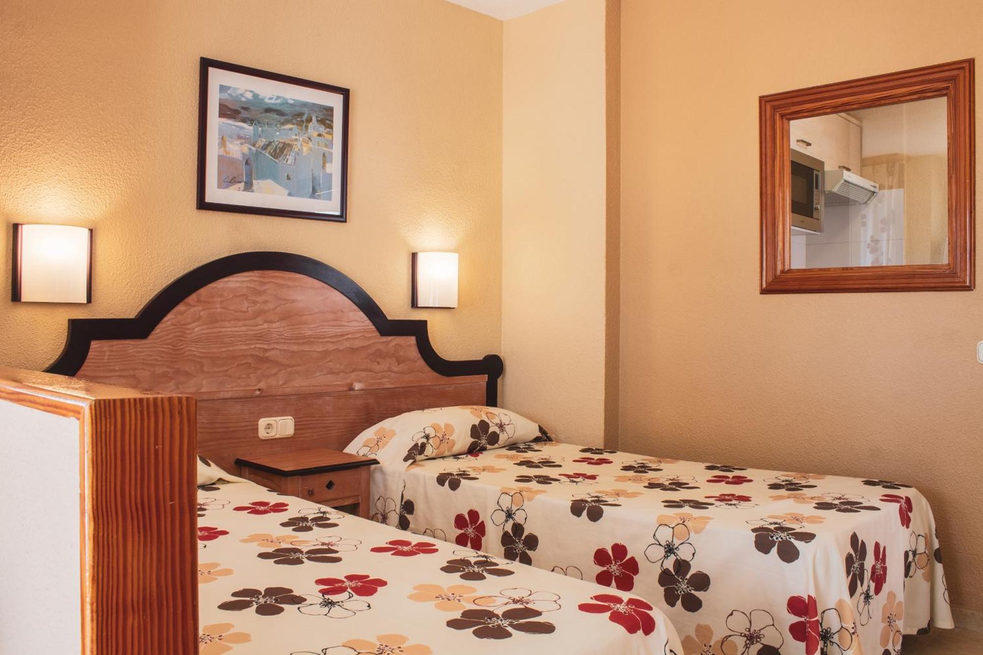 Apartamentos El Beril Costa Adeje Buitenkant foto